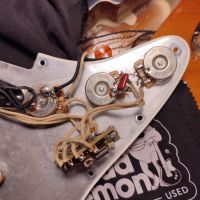 Fender AVRI '62 Stratocaster Sunburst 1996 USA электрогитара