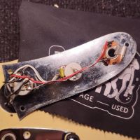 Fender MG69 Mustang Yellow White 1994 Japan электрогитара