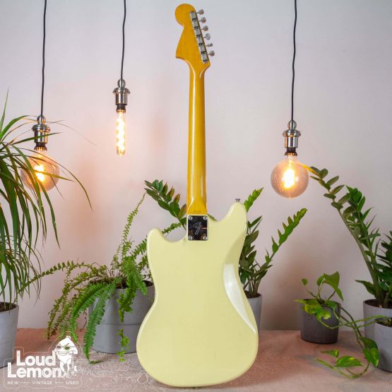 Fender Mustang MG69 Vintage White 1984 Japan электрогитара