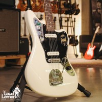 Fender American Professional Jaguar Olympic White 2017 USA электрогитара