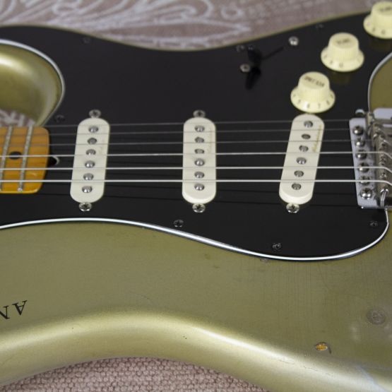 Fender 25th Anniversary Stratocaster Silver Metallic 1979 USA электрогитара