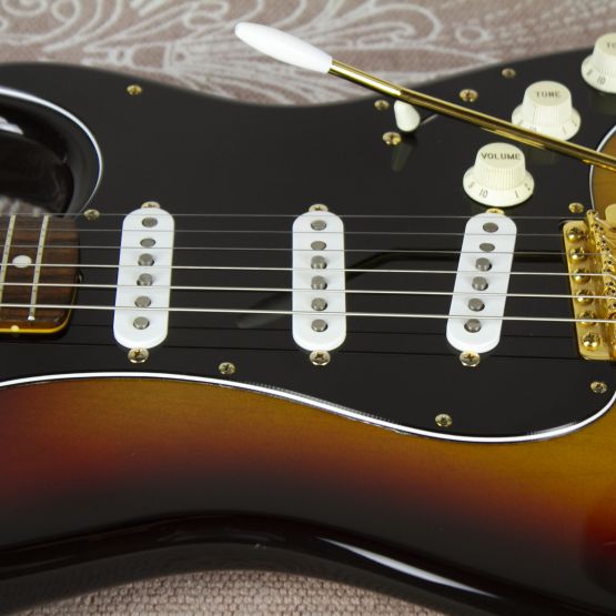 Fender ST62G-80TX Stratocaster Sunburst 2006 Japan электрогитара