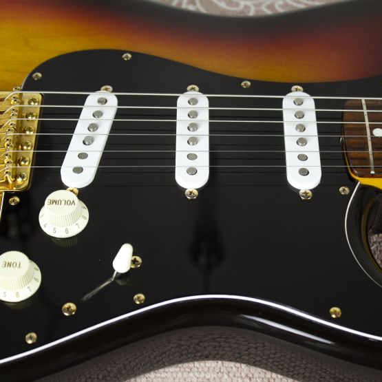 Fender ST62G-80TX Stratocaster Sunburst 2006 Japan электрогитара
