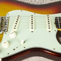 Fender Custom Shop Limited 1963 Journeyman Stratocaster Sparkle Sunburst 2017 NAMM USA электрогитара