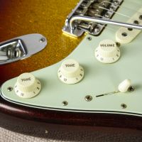 Fender Custom Shop Limited 1963 Journeyman Stratocaster Sparkle Sunburst 2017 NAMM USA электрогитара