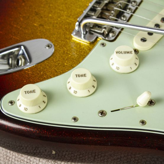 Fender Custom Shop Limited 1963 Journeyman Stratocaster Sparkle Sunburst 2017 NAMM USA электрогитара