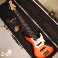 Fender American Deluxe Jazz Bass V Fretless Sunburst 1996 USA бас-гитара