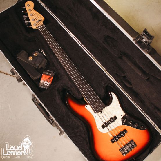 Fender American Deluxe Jazz Bass V Fretless Sunburst 1996 USA бас-гитара