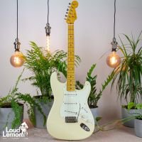Fender Stratocaster ST-362 Vintage White 1997 Japan электрогитара