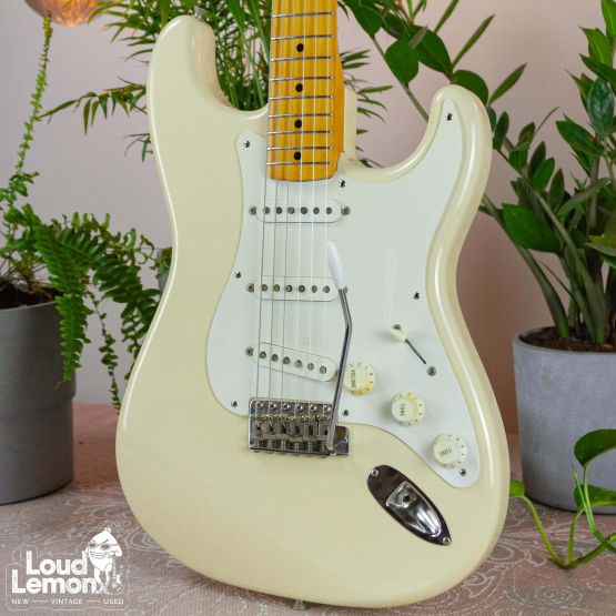 Fender Stratocaster ST-362 Vintage White 1997 Japan электрогитара