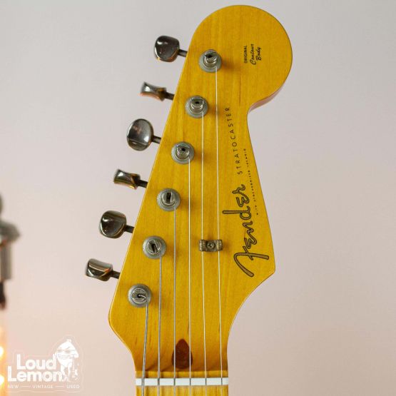 Fender Stratocaster ST-362 Vintage White 1997 Japan электрогитара