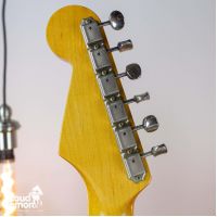 Fender Stratocaster ST-362 Vintage White 1997 Japan электрогитара