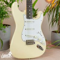 Fender Stratocaster ST-43 Vintage White 2004 Japan электрогитара