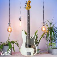 Fender Precision Bass Custom Order White 1994 Japan бас-гитара