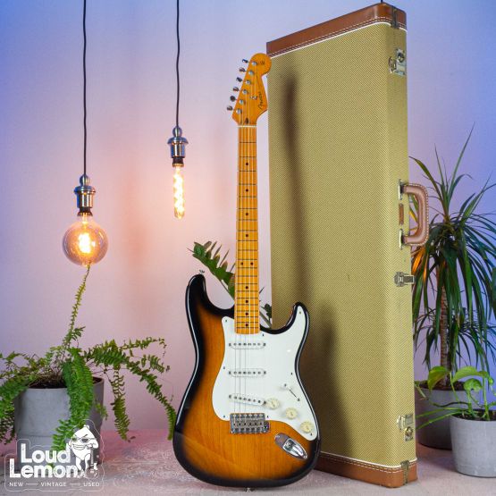 Fender AVRI '57 Stratocaster 50th Anniversary Sunburst 1996 USA электрогитара
