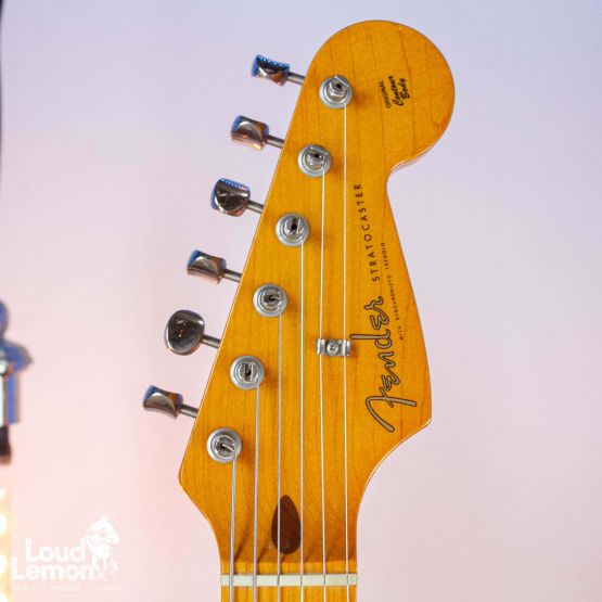 Fender AVRI '57 Stratocaster 50th Anniversary Sunburst 1996 USA электрогитара