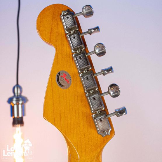 Fender AVRI '57 Stratocaster 50th Anniversary Sunburst 1996 USA электрогитара
