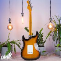 Fender AVRI '57 Stratocaster 50th Anniversary Sunburst 1996 USA электрогитара