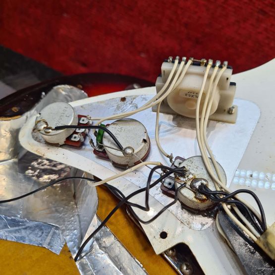 Fender Stratocaster ST62-55 Sunburst 1986 Japan электрогитара