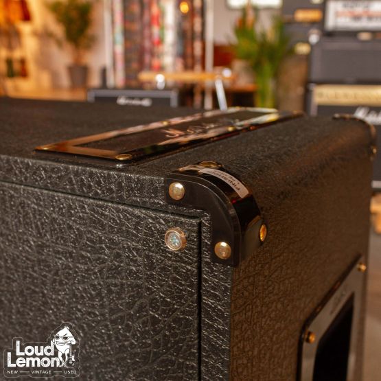 ‌Marshall 1960 AV 4x12 Speaker Cabinet гитарный кабинет