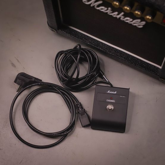 Marshall DSL1 Combo Black ламповый гитарный усилитель