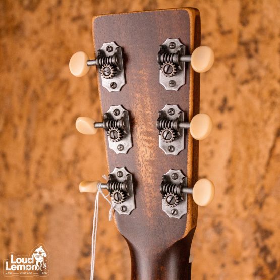 Martin 000-15M StreetMaster Distressed Satin Sunburst 2022 USA акустическая гитара
