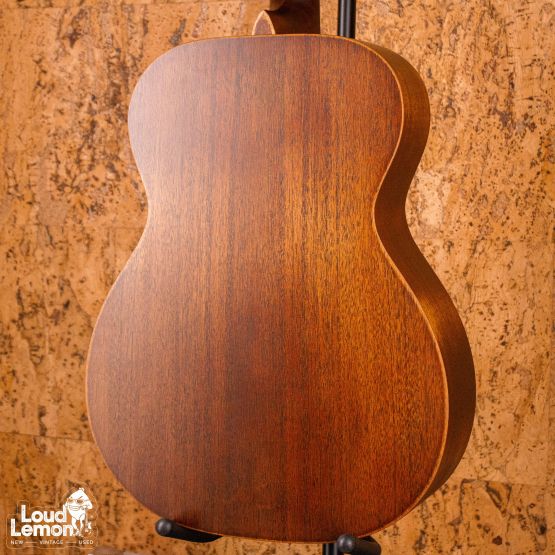 Martin 000-15M StreetMaster Distressed Satin Sunburst 2022 USA акустическая гитара