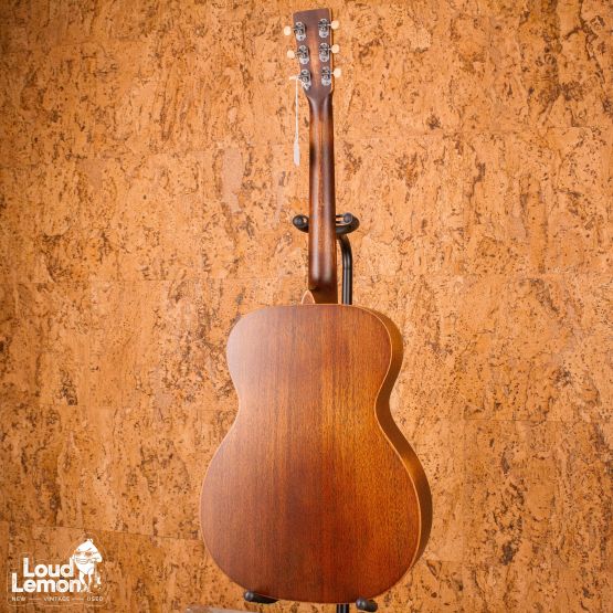 Martin 000-15M StreetMaster Distressed Satin Sunburst 2022 USA акустическая гитара