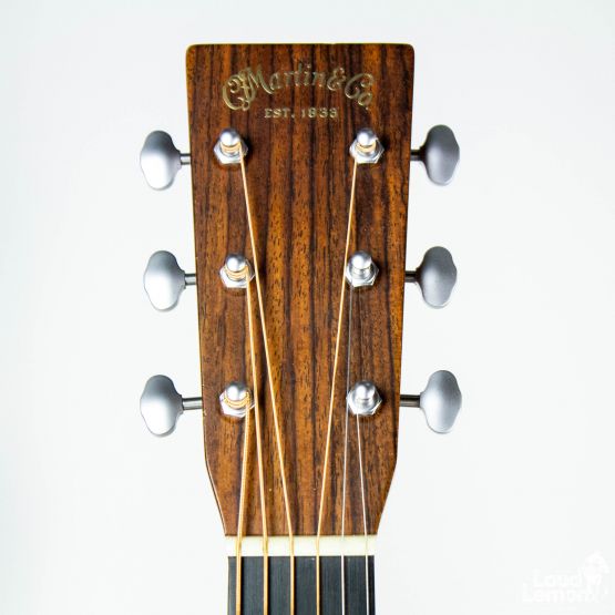 Martin D-28 Natural 2015 USA акустическая гитара с подключением