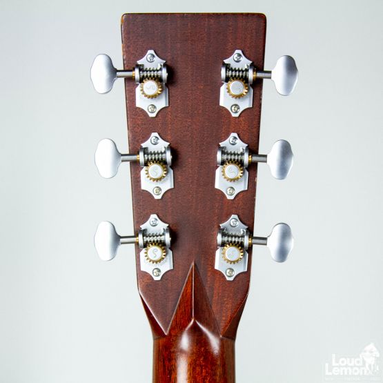 Martin D-28 Natural 2015 USA акустическая гитара с подключением