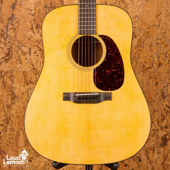 Martin D-18 Natural 2022 USA акустическая гитара