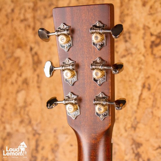 Martin D-18 Natural 2022 USA акустическая гитара