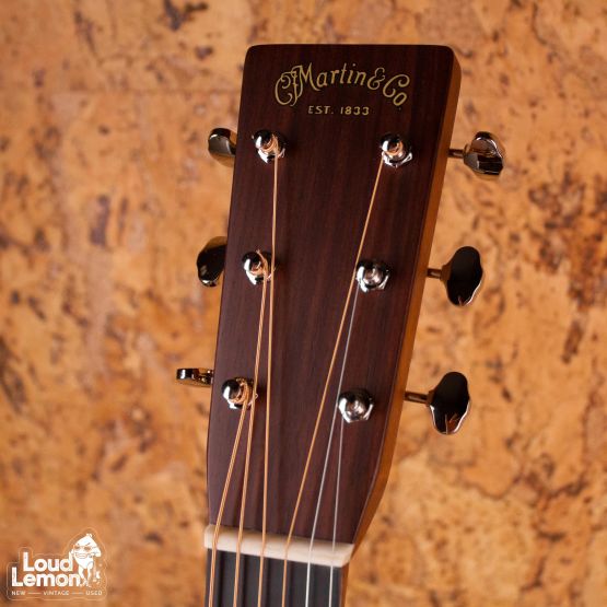 Martin D-28 Natural 2022 USA акустическая гитара