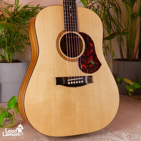 Maton S70 