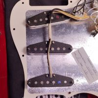 ‌Fender American Special Stratocaster Candy Apple Red 2012 USA электрогитара