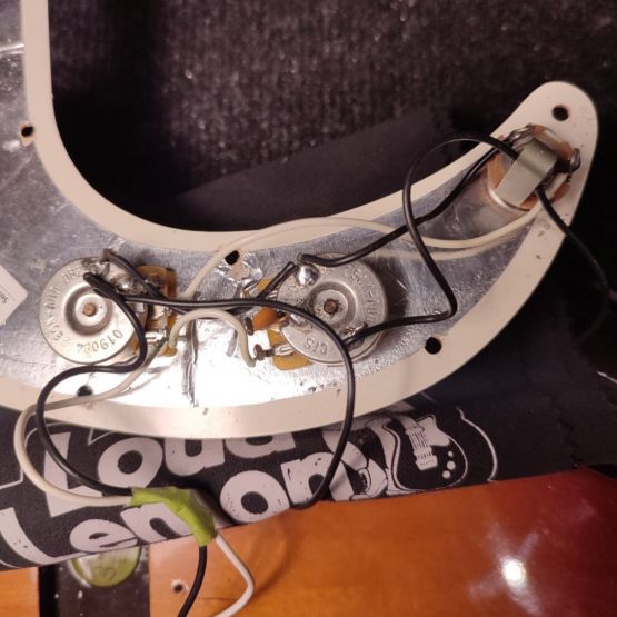Fender American Standard Precision Bass Sunburst 2008 USA бас-гитара