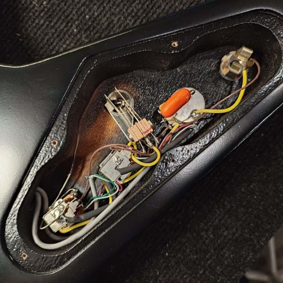 Gibson Flying V 2016 Pro T Ebony USA электрогитара