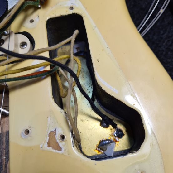 Fender AVRI '62 Jaguar Olympic White 1999 USA электрогитара