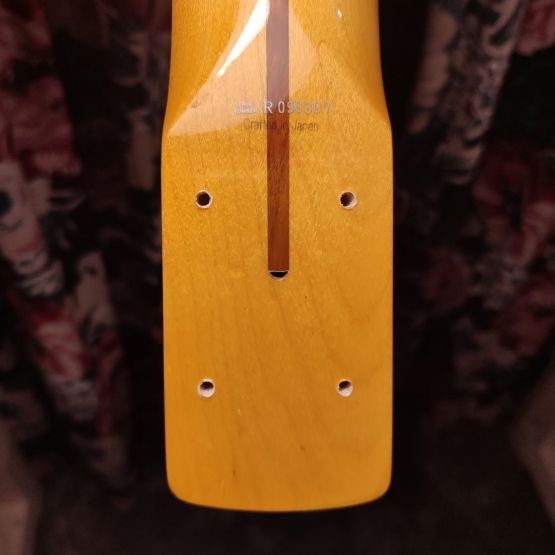 Fender PB57-53 Precision Bass Fiesta Red 2004 Japan бас-гитара