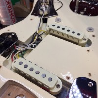 Fender American Professional Jaguar Olympic White 2017 USA электрогитара