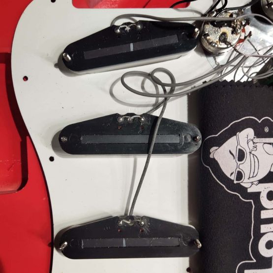 Squier Affinity Series Stratocaster Race Red 2018 China электрогитара
