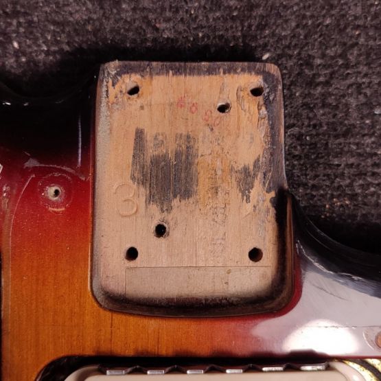 Fender AVRI '62 Jaguar Sunburst 1999 USA электрогитара