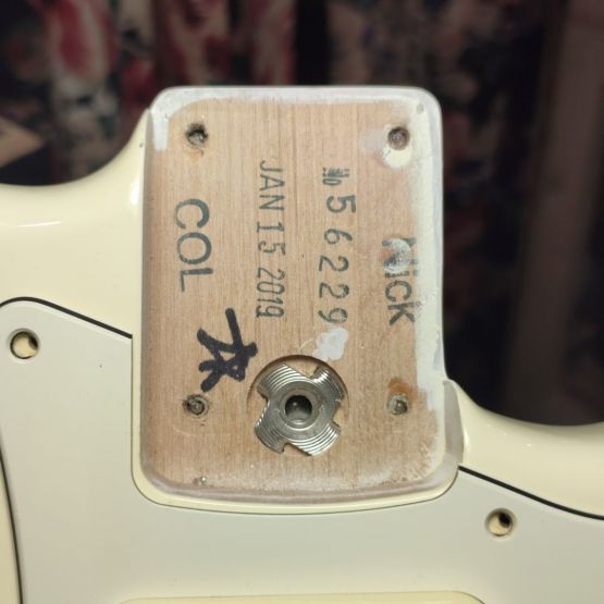 Fender American Professional HSS Shawbucker Stratocaster Olympic White 2019 USA электрогитара