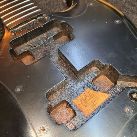 Gibson SG Gothic Satin Black 2000 USA электрогитара