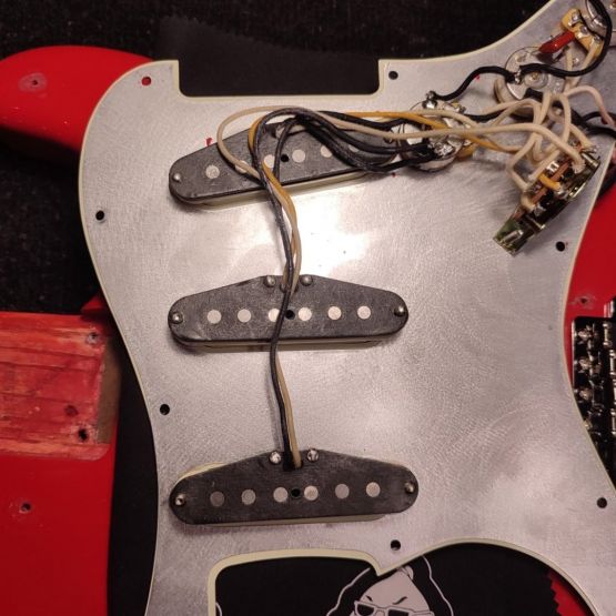 Fender Artist Series Mark Knopfler Signature Stratocaster Hot Rod Red 2009 USA электрогитара
