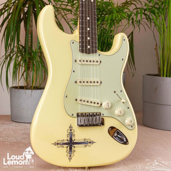 Fender Kenny Wayne Shepherd Stratocaster Arctic White 2008 Mexico электрогитара