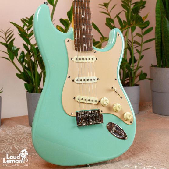 Squier Affinity Strat Surf Green 2002 China электрогитара