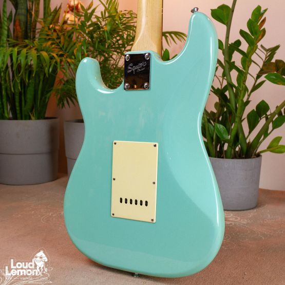 Squier Affinity Strat Surf Green 2002 China электрогитара