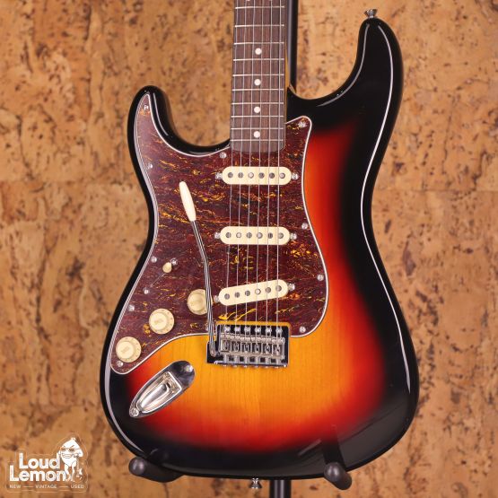 Squier Classic Vibe '60s Stratocaster Left Handed 3-Color Sunburst 2011 China электрогитара