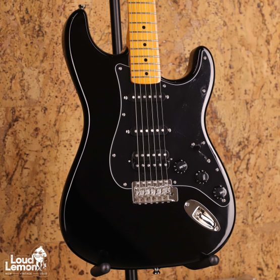 Squier Classic Vibe '70s Stratocaster HSS Black 2022 Indonesia электрогитара